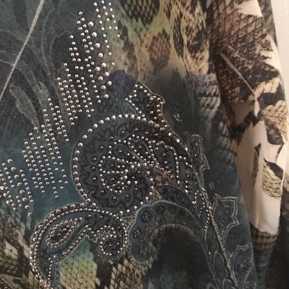 Cache Tunic Large - Picture 3 of 4